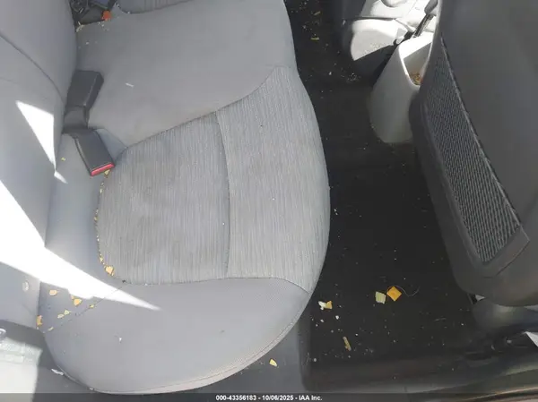 KMHCT4AE0HU219904 2017 HYUNDAI ACCENT - Image 8