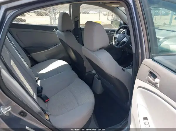 KMHCT4AE0HU238985 2017 HYUNDAI ACCENT - Image 8