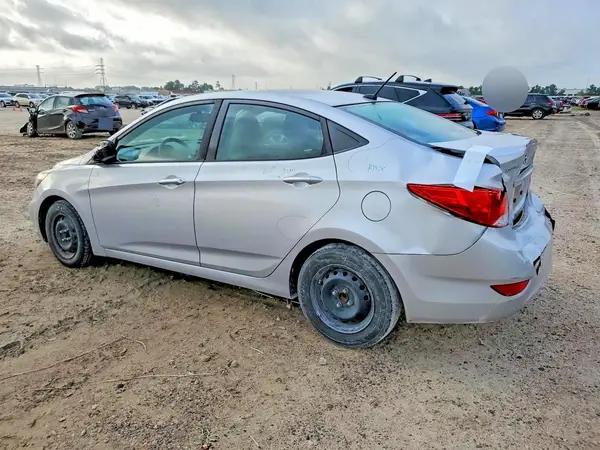KMHCT4AE0HU277141 2017 HYUNDAI ACCENT - Image 2