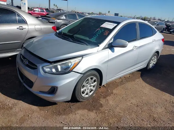 KMHCT4AE0HU286406 2017 HYUNDAI ACCENT - Image 2