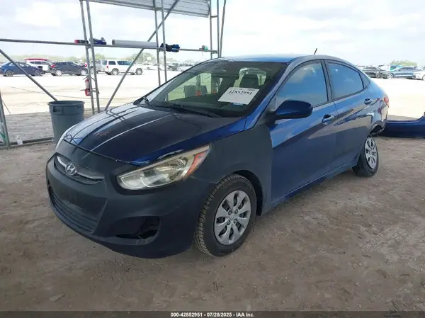 KMHCT4AE0HU287975 2017 HYUNDAI ACCENT - Image 2