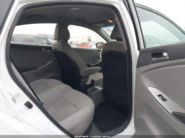 KMHCT4AE0HU288088 2017 HYUNDAI ACCENT - Image 8