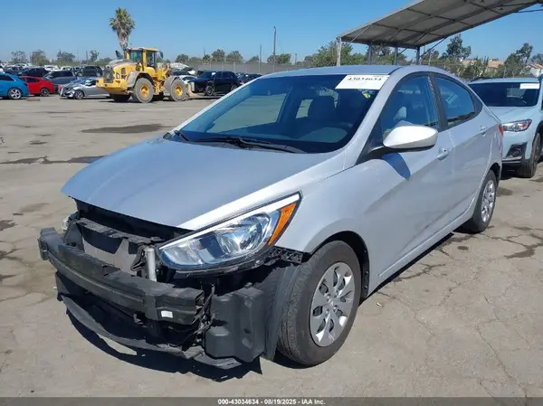 KMHCT4AE0HU300465 2017 HYUNDAI ACCENT - Image 2