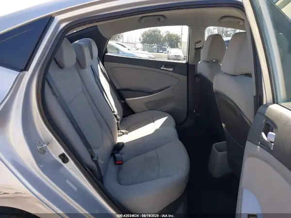 KMHCT4AE0HU300465 2017 HYUNDAI ACCENT - Image 8