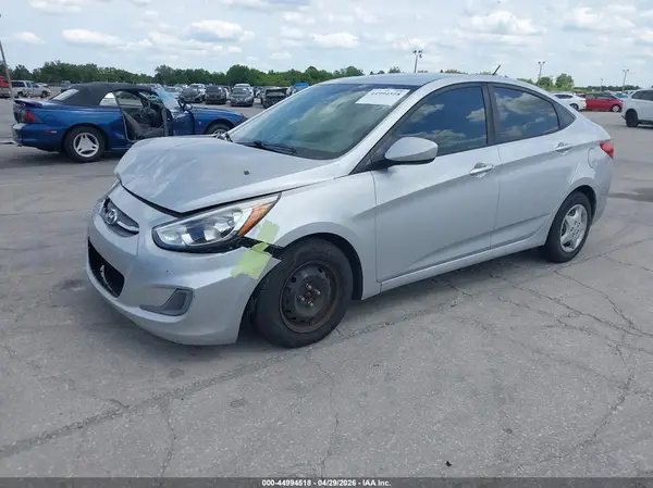 KMHCT4AE0HU318710 2017 HYUNDAI ACCENT - Image 2