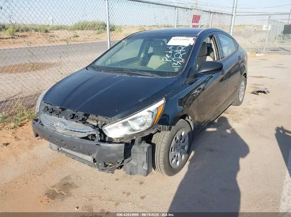 KMHCT4AE0HU324443 2017 HYUNDAI ACCENT - Image 2