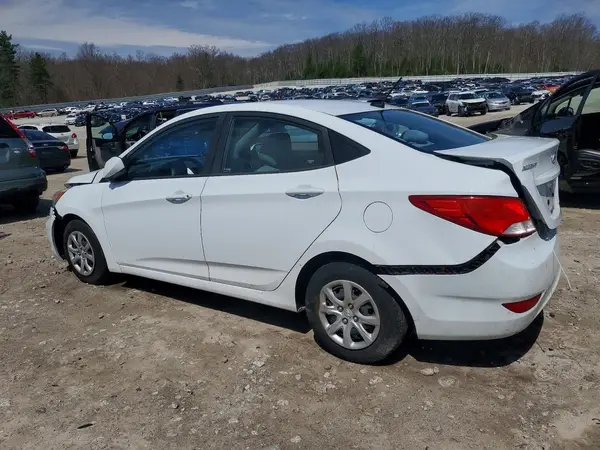 KMHCT4AE0HU328086 2017 HYUNDAI ACCENT - Image 2