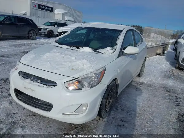 KMHCT4AE0HU330968 2017 HYUNDAI ACCENT - Image 2