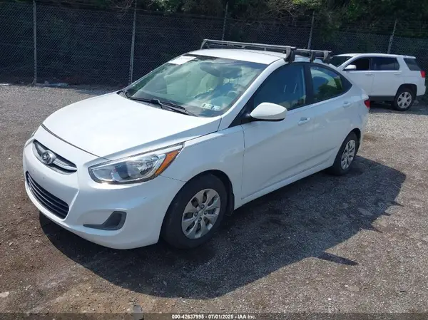 KMHCT4AE0HU333997 2017 HYUNDAI ACCENT - Image 2