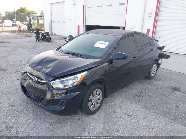 KMHCT4AE0HU340996 2017 HYUNDAI ACCENT - Image 2