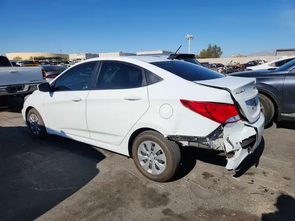 KMHCT4AE0HU343090 2017 HYUNDAI ACCENT - Image 2
