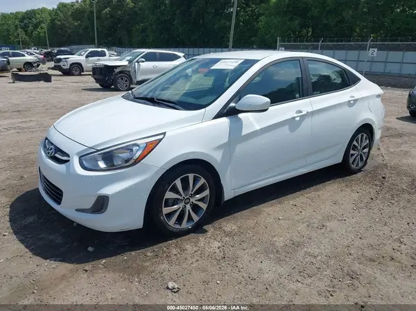 KMHCT4AE0HU344353 2017 HYUNDAI ACCENT - Image 2