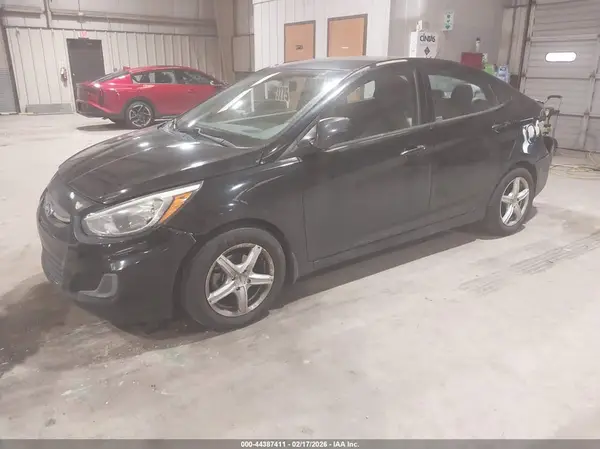KMHCT4AE0HU348497 2017 HYUNDAI ACCENT - Image 2