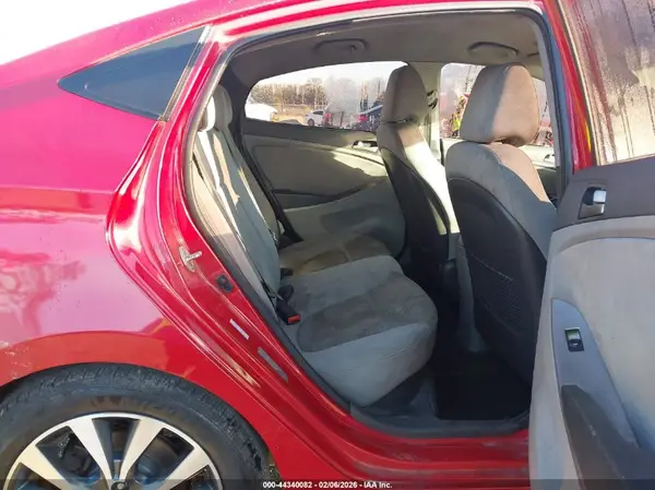 KMHCT4AE0HU349410 2017 HYUNDAI ACCENT - Image 8