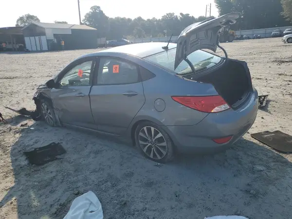 KMHCT4AE0HU352064 2017 HYUNDAI ACCENT - Image 2