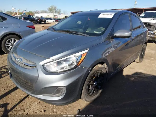 KMHCT4AE0HU356387 2017 HYUNDAI ACCENT - Image 2