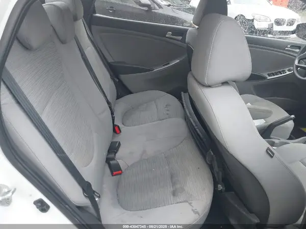 KMHCT4AE0HU362111 2017 HYUNDAI ACCENT - Image 8