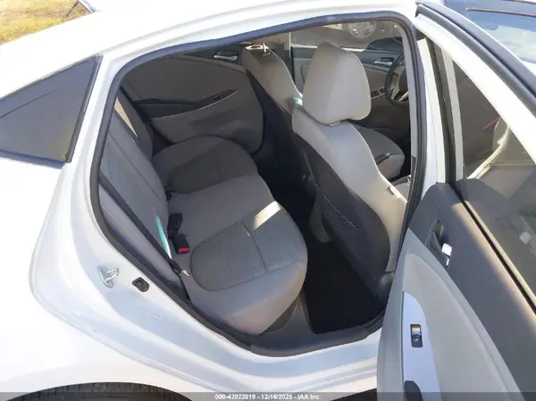 KMHCT4AE0HU362125 2017 HYUNDAI ACCENT - Image 8