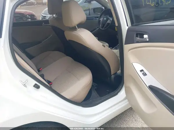 KMHCT4AE0HU364098 2017 HYUNDAI ACCENT - Image 8