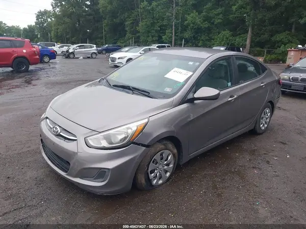 KMHCT4AE0HU367485 2017 HYUNDAI ACCENT - Image 2