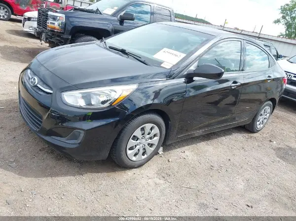 KMHCT4AE0HU371200 2017 HYUNDAI ACCENT - Image 2