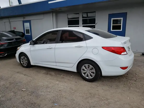 KMHCT4AE0HU372900 2017 HYUNDAI ACCENT - Image 2