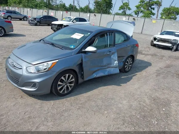 KMHCT4AE0HU373691 2017 HYUNDAI ACCENT - Image 2