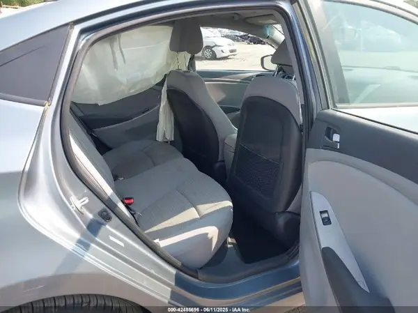 KMHCT4AE0HU373691 2017 HYUNDAI ACCENT - Image 8