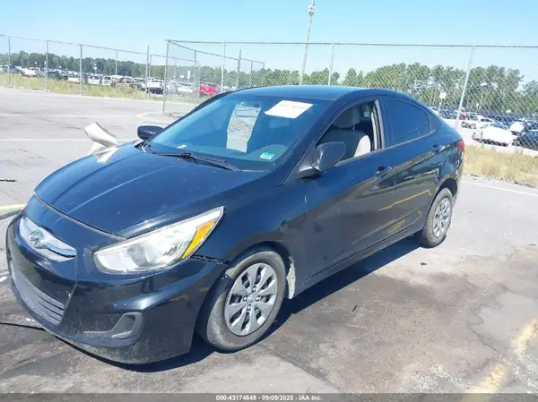 KMHCT4AE0HU375117 2017 HYUNDAI ACCENT - Image 2