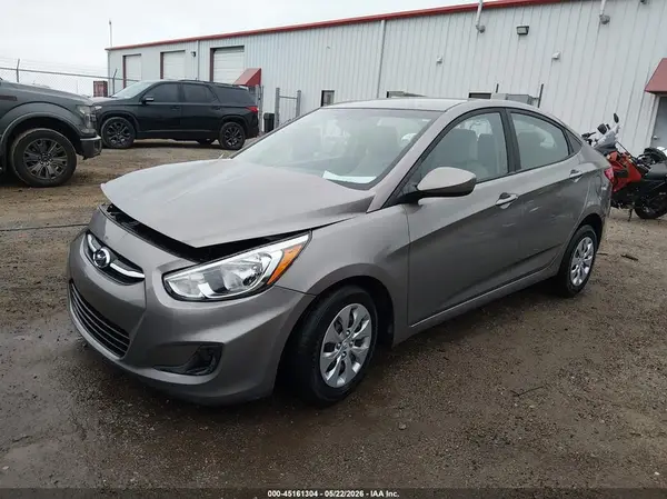 KMHCT4AE0HU376753 2017 HYUNDAI ACCENT - Image 2