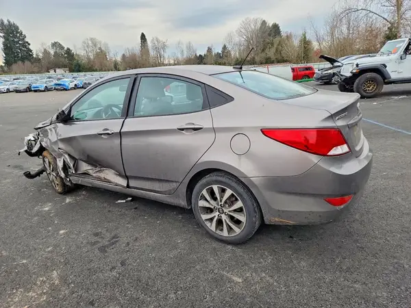 KMHCT4AE0HU377997 2017 HYUNDAI ACCENT - Image 2