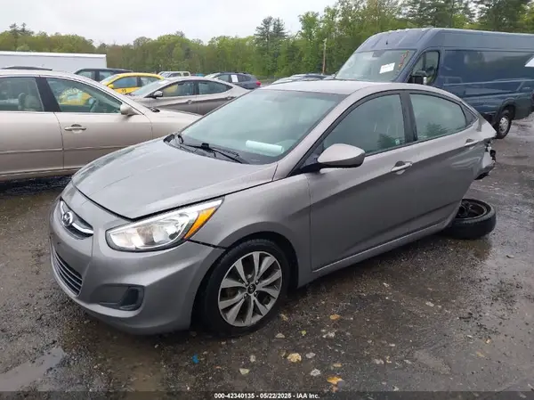 KMHCT4AE0HU385436 2017 HYUNDAI ACCENT - Image 2