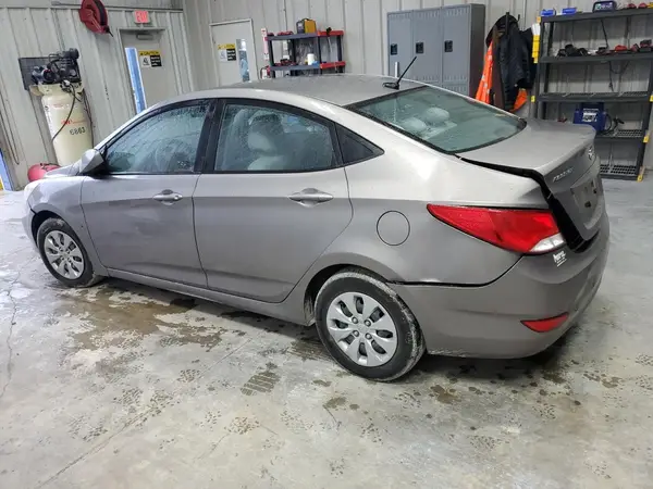 KMHCT4AE0HU390247 2017 HYUNDAI ACCENT - Image 2