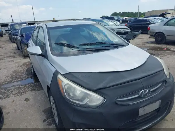 KMHCT4AE1GU015563 2016 HYUNDAI ACCENT - Image 1