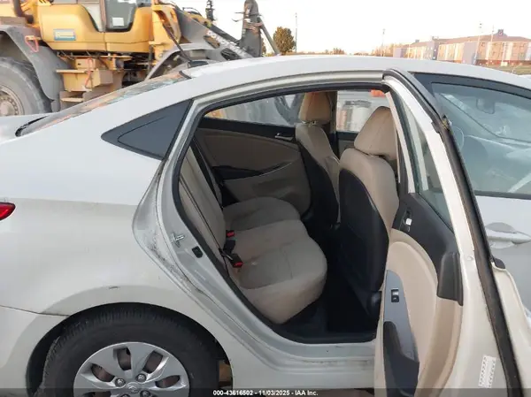 KMHCT4AE1GU028362 2016 HYUNDAI ACCENT - Image 8