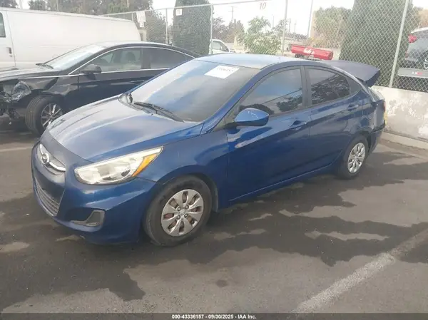 KMHCT4AE1GU031181 2016 HYUNDAI ACCENT - Image 2