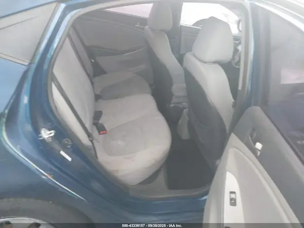 KMHCT4AE1GU031181 2016 HYUNDAI ACCENT - Image 8