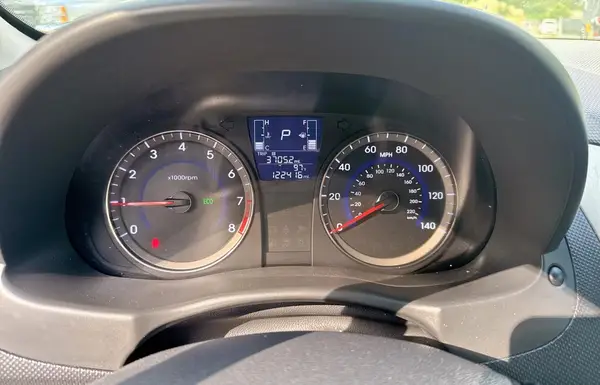 KMHCT4AE1GU073124 2016 HYUNDAI ACCENT - Image 8