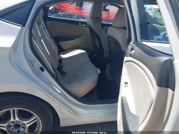 KMHCT4AE1GU076573 2016 HYUNDAI ACCENT - Image 8