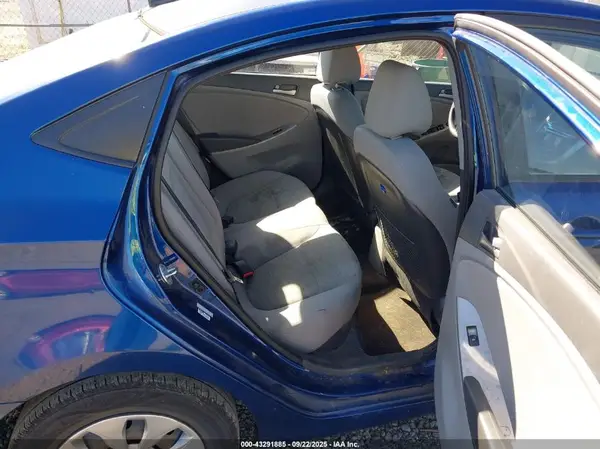 KMHCT4AE1GU076637 2016 HYUNDAI ACCENT - Image 8