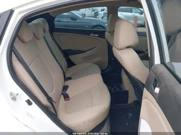 KMHCT4AE1GU092451 2016 HYUNDAI ACCENT - Image 8