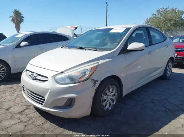 KMHCT4AE1GU106526 2016 HYUNDAI ACCENT - Image 2