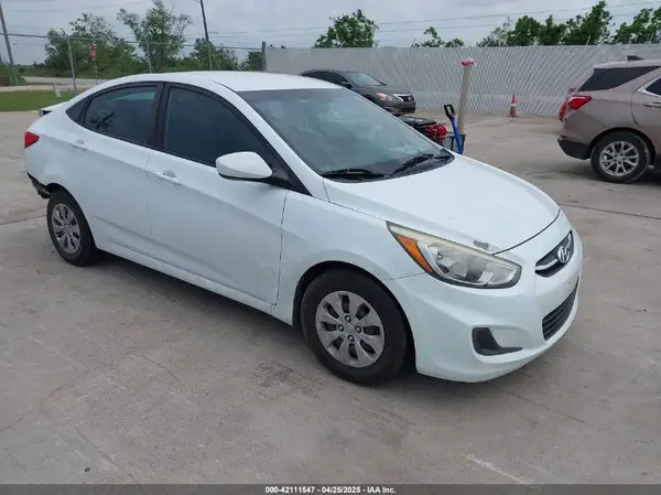 KMHCT4AE1GU133578 2016 HYUNDAI ACCENT - Image 1