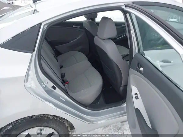 KMHCT4AE1GU138585 2016 HYUNDAI ACCENT - Image 8