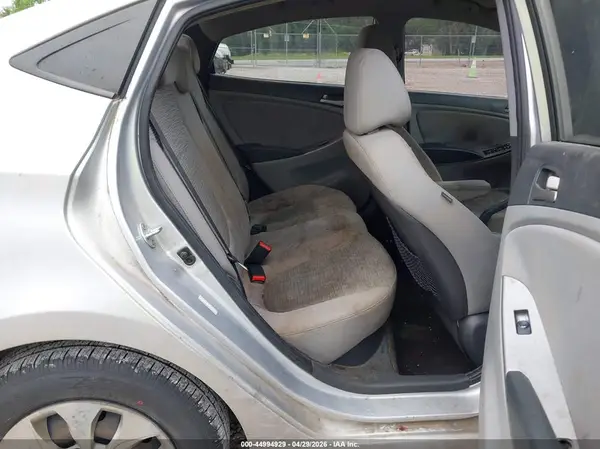 KMHCT4AE1GU942613 2016 HYUNDAI ACCENT - Image 8