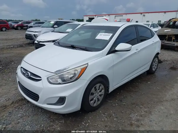 KMHCT4AE1GU945964 2016 HYUNDAI ACCENT - Image 2