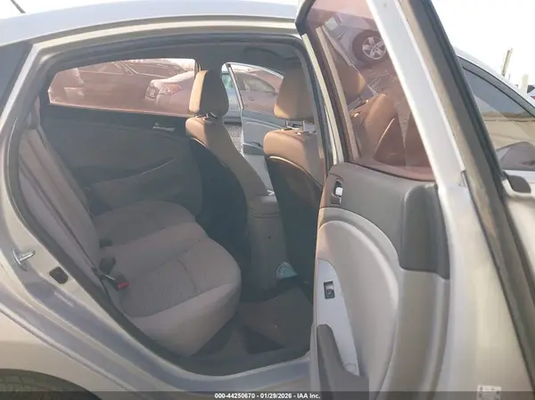 KMHCT4AE1GU990743 2016 HYUNDAI ACCENT - Image 8