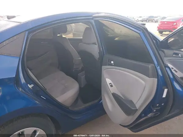 KMHCT4AE1HU172107 2017 HYUNDAI ACCENT - Image 8