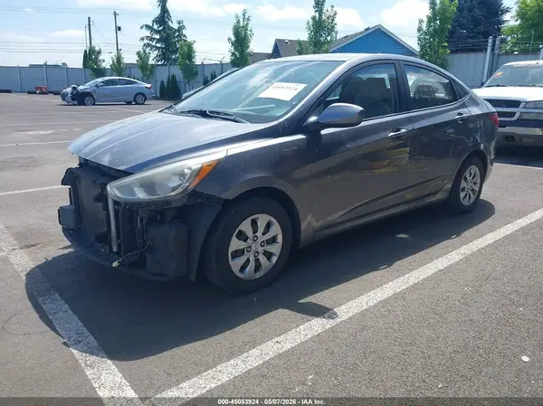 KMHCT4AE1HU193801 2017 HYUNDAI ACCENT - Image 2