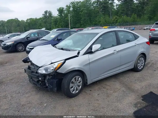 KMHCT4AE1HU196374 2017 HYUNDAI ACCENT - Image 2